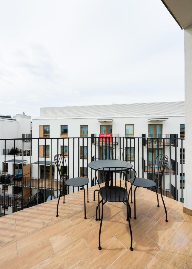 Wola Skwer Sunny Apartment Warsaw Exterior photo